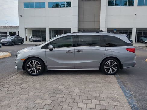 Used 2020 Honda Odyssey Elite image 6