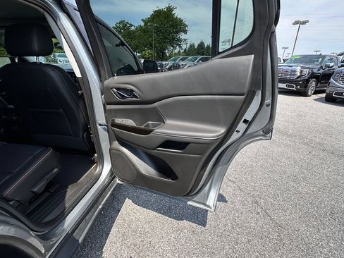 Used 2023 GMC Acadia AT4 w/ Technology Package AWD/4WD image 18