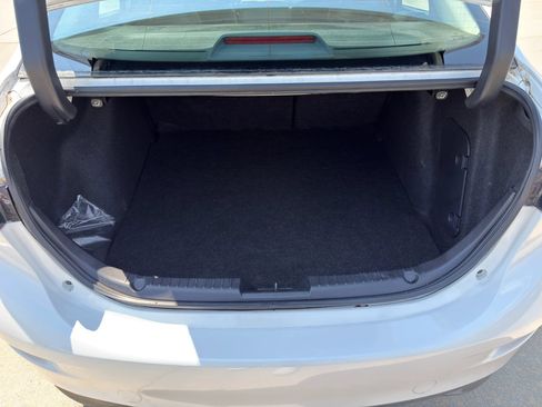 Used 2018 MAZDA MAZDA3 Touring FWD image 7