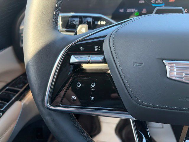 Used 2026 Cadillac Lyriq Signature Luxury w/ Nappa Leather Package AWD/4WD image 21