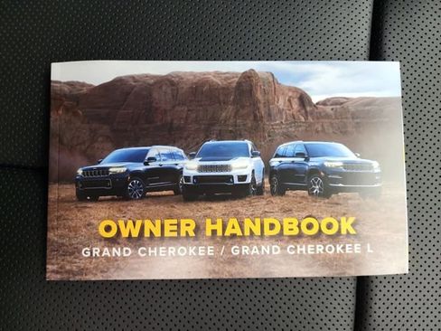New 2025 Jeep Grand Cherokee Overland w/ Trailer Tow Package image 35
