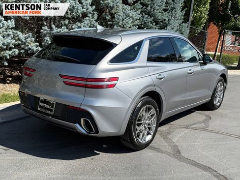 Used 2025 Genesis GV70 2.5T image 9
