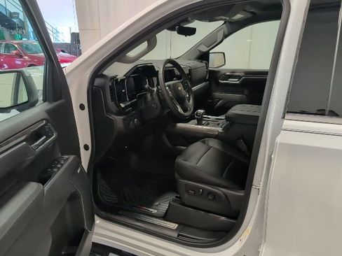 Used 2026 Chevrolet Silverado 1500 LTZ AWD/4WD image 6