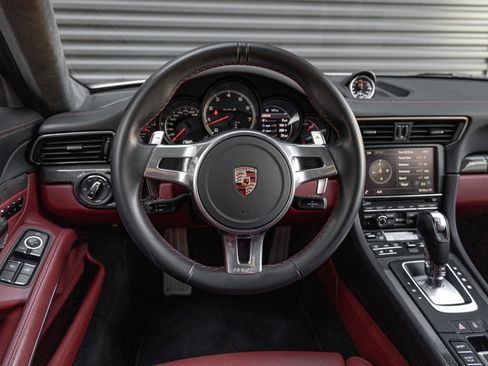 Certified 2014 Porsche 911 Turbo S image 19