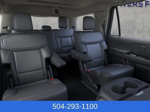 New 2026 Ford Expedition Active RWD image 13