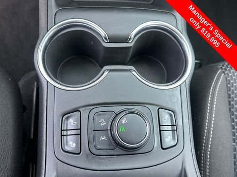 Used 2023 GMC Terrain SLE w/ Driver Convenience Package image 26