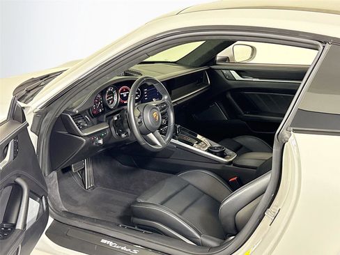 Used 2022 Porsche 911 Turbo S image 14