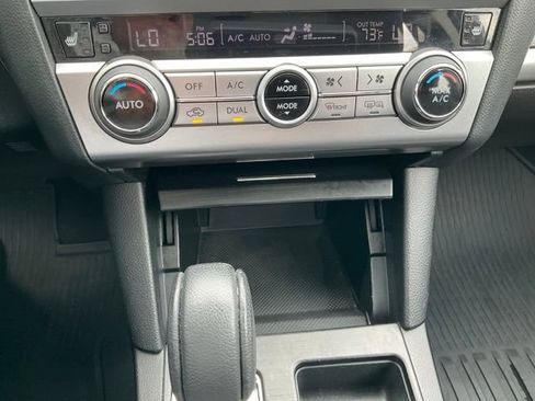 Used 2017 Subaru Legacy 3.6R Limited AWD/4WD image 7