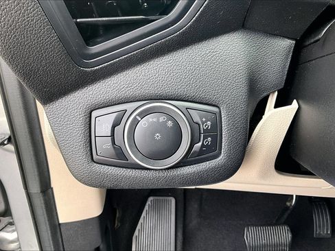 Used 2018 Ford Escape SE w/ SE Sync 3 Package AWD/4WD image 38