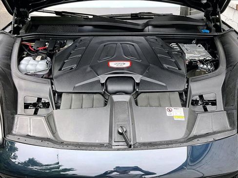 Certified 2023 Porsche Cayenne Turbo AWD/4WD image 15