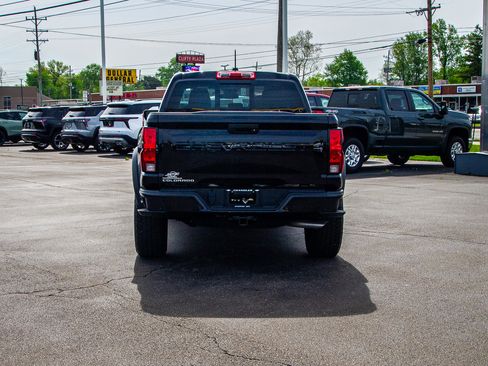 Used 2024 Chevrolet Colorado Trail Boss w/ Technology Package image 6
