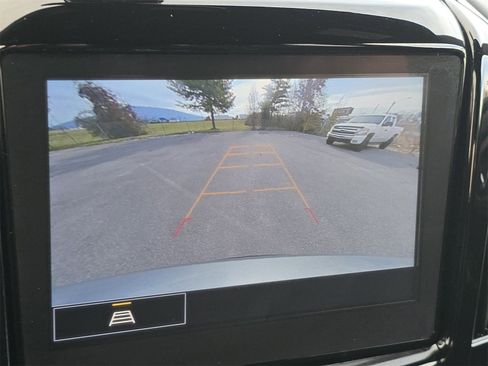 Certified 2023 Chevrolet Traverse LT image 6