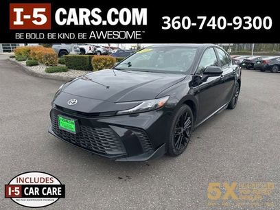 Used 2025 Toyota Camry SE