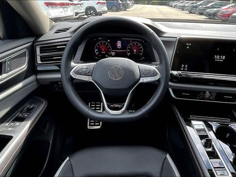 New 2026 Volkswagen Atlas Peak Edition AWD/4WD image 19