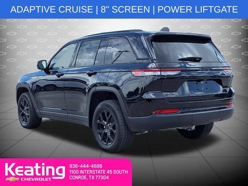 Used 2024 Jeep Grand Cherokee Altitude AWD/4WD image 2