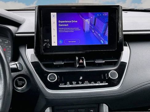 Used 2023 Toyota Corolla Cross LE image 6