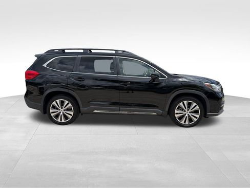 Used 2022 Subaru Ascent Limited AWD/4WD image 9