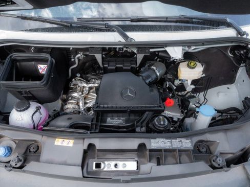 New 2025 Mercedes-Benz Sprinter 2500 image 22