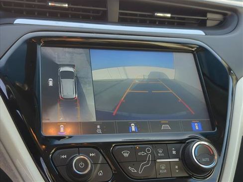 Used 2020 Chevrolet Bolt Premier FWD image 25