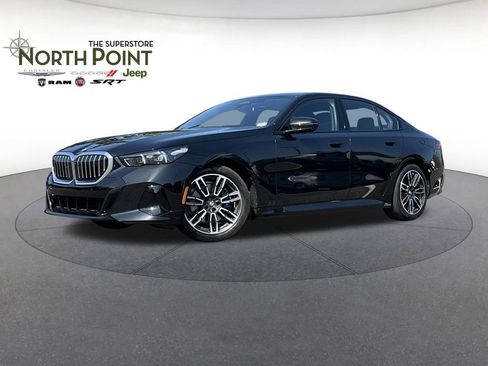 Used 2026 BMW 530i xDrive image 1