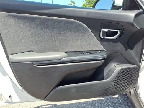 Certified 2025 Kia K4 EX FWD image 20