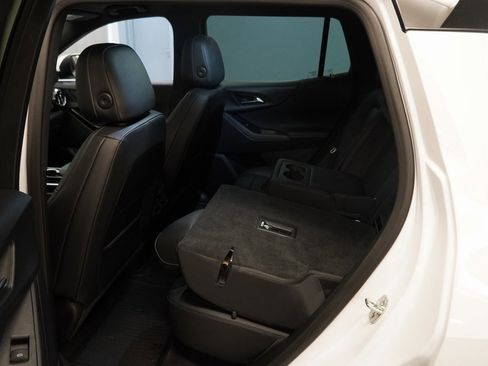 New 2026 Chevrolet Equinox LT w/ Convenience Package II image 23