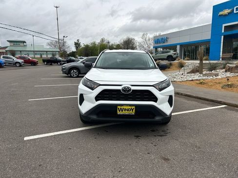 Used 2021 Toyota RAV4 LE image 3