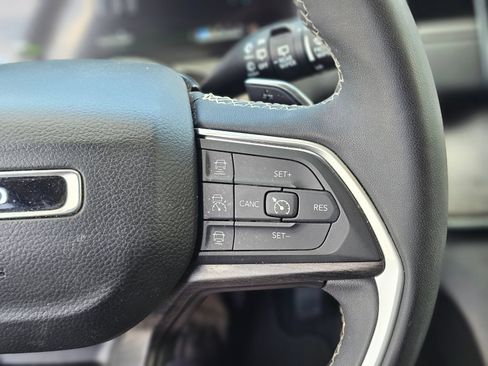 Used 2024 Jeep Grand Cherokee Limited 4xe AWD/4WD image 18