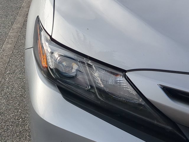 Used 2024 Toyota Camry SE FWD image 10