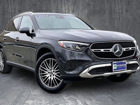 Used 2023 Mercedes-Benz GLC 300 4MATIC image 3