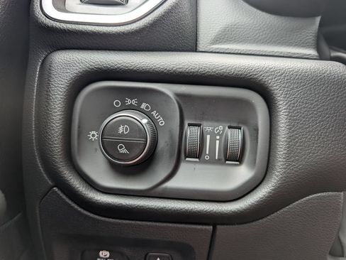New 2026 RAM 1500 Big Horn AWD/4WD image 39