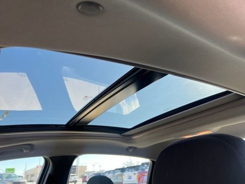 Used 2025 Chevrolet Malibu LT image 12