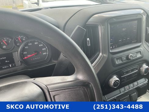 Used 2020 GMC Sierra 1500 2WD Crew Cab w/ Sierra Value Package image 23