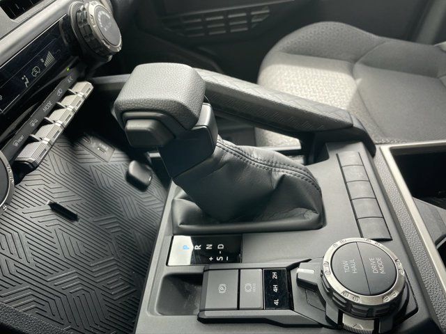 Used 2025 Toyota 4Runner SR5 AWD/4WD image 19