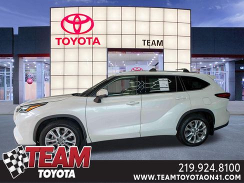 Used 2020 Toyota Highlander Limited AWD/4WD image 1