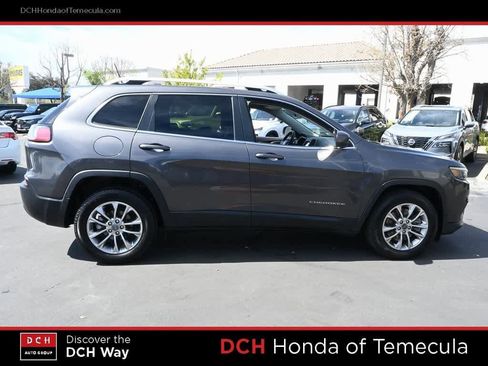 Used 2019 Jeep Cherokee Latitude Plus image 5