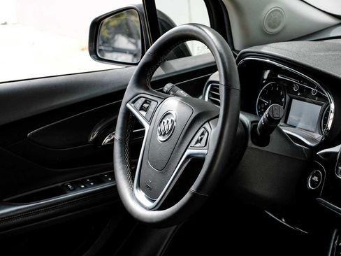 Used 2019 Buick Encore Essence w/ Experience Buick Package FWD image 16