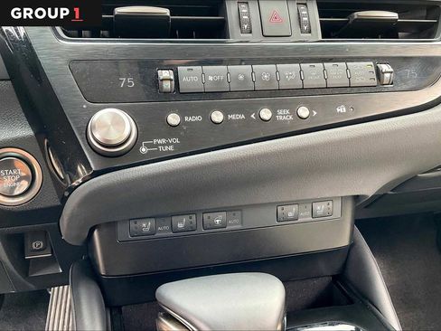 Used 2024 Lexus ES 350 w/ Premium Package image 31