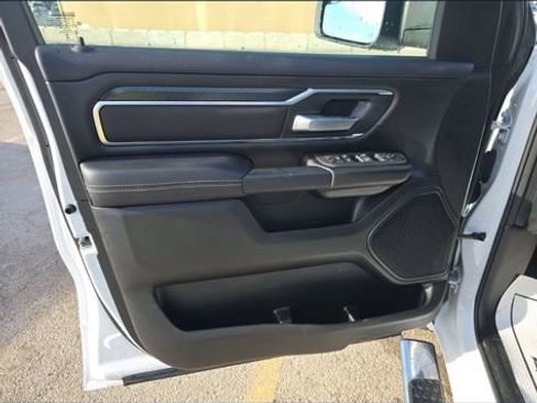 Used 2025 RAM 1500 Big Horn AWD/4WD image 9