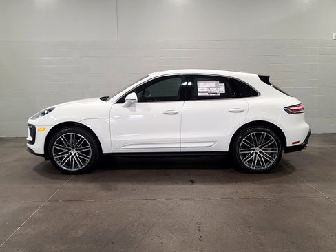 New 2026 Porsche Macan S image 2