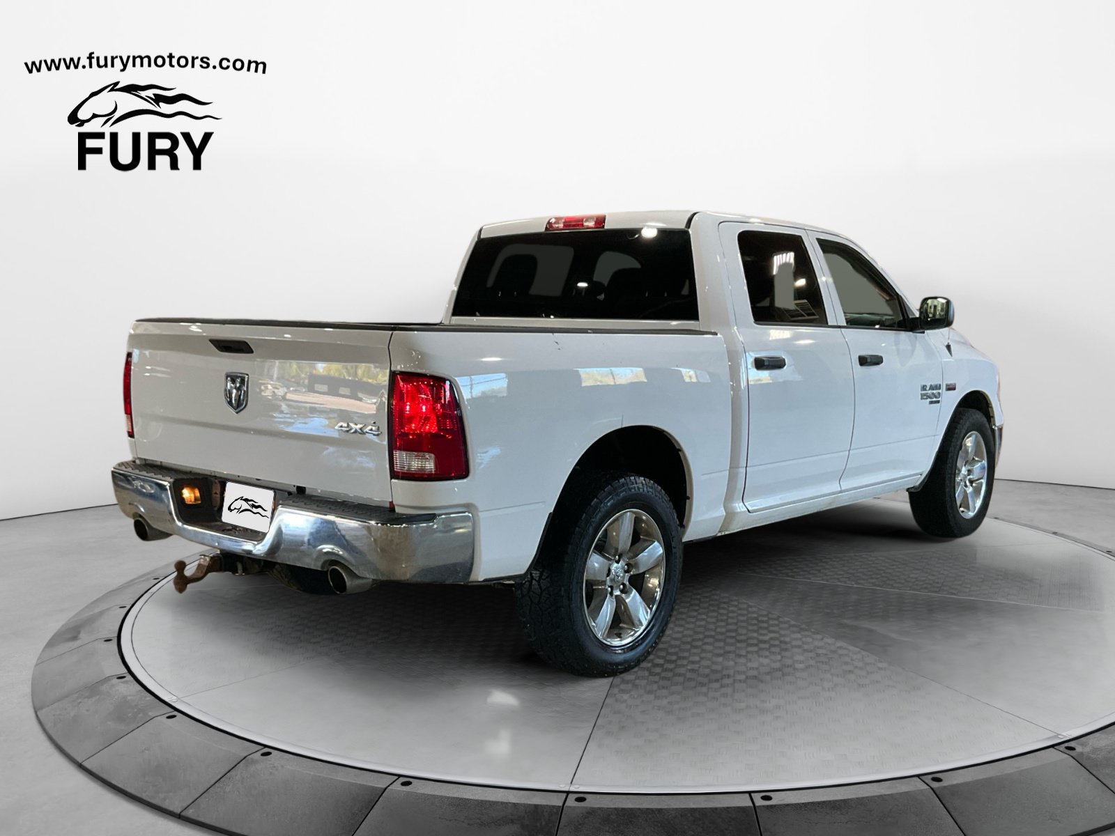 Used 2019 RAM 1500 ST w/ SXT Plus Group AWD/4WD image 4