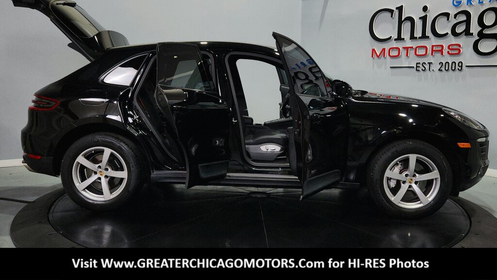 Used 2018 Porsche Macan AWD/4WD image 14