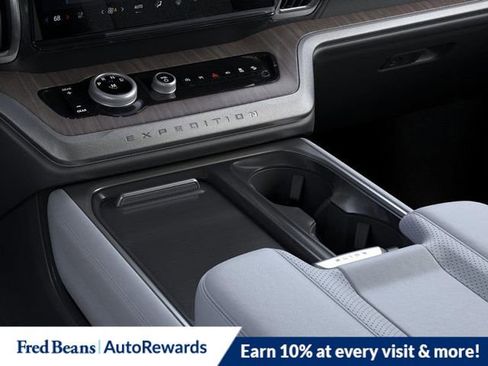 New 2025 Ford Expedition Platinum w/ Platinum Ultimate Package image 15