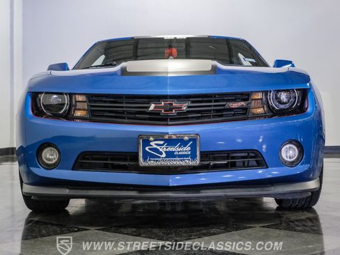 Used 2013 Chevrolet Camaro LT w/ Hot Wheels Special Edition RWD image 31