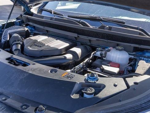 Used 2025 Buick Enclave Preferred image 12