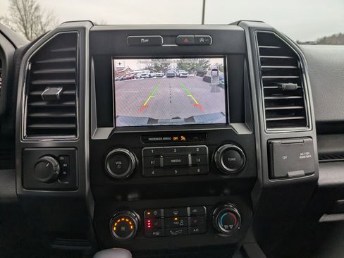 Used 2019 Ford F150 XLT w/ Equipment Group 302A Luxury image 15