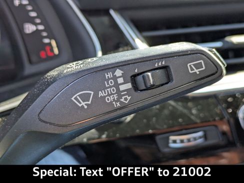 Used 2017 Audi Q7 3.0T Prestige image 32