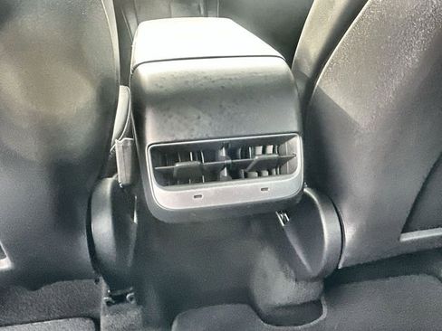 Used 2024 Tesla Model Y Long Range image 21