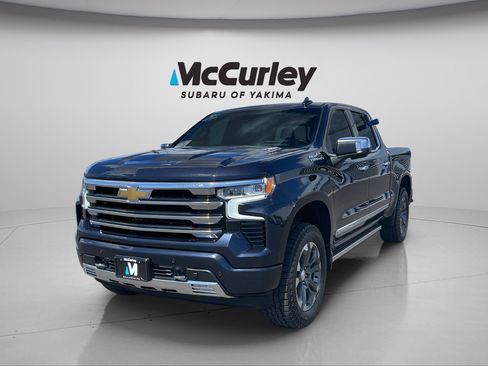 Used 2023 Chevrolet Silverado 1500 High Country w/ Technology Package AWD/4WD image 9