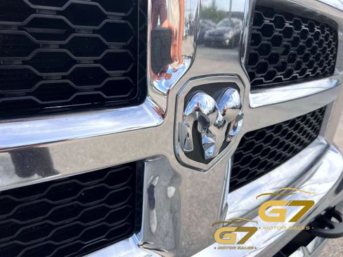 Used 2017 RAM 3500 Tradesman w/ Chrome Appearance Group AWD/4WD image 25